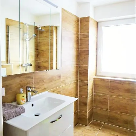 Apartment Boardinghouse *