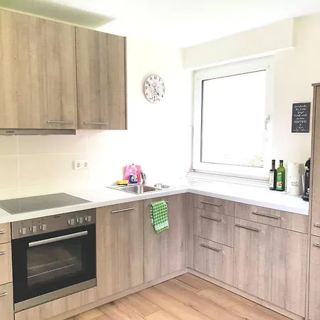 Boardinghouse Apartment *